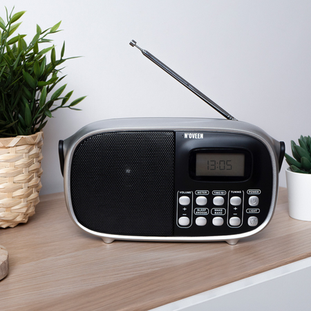 Radio Noveen PR850